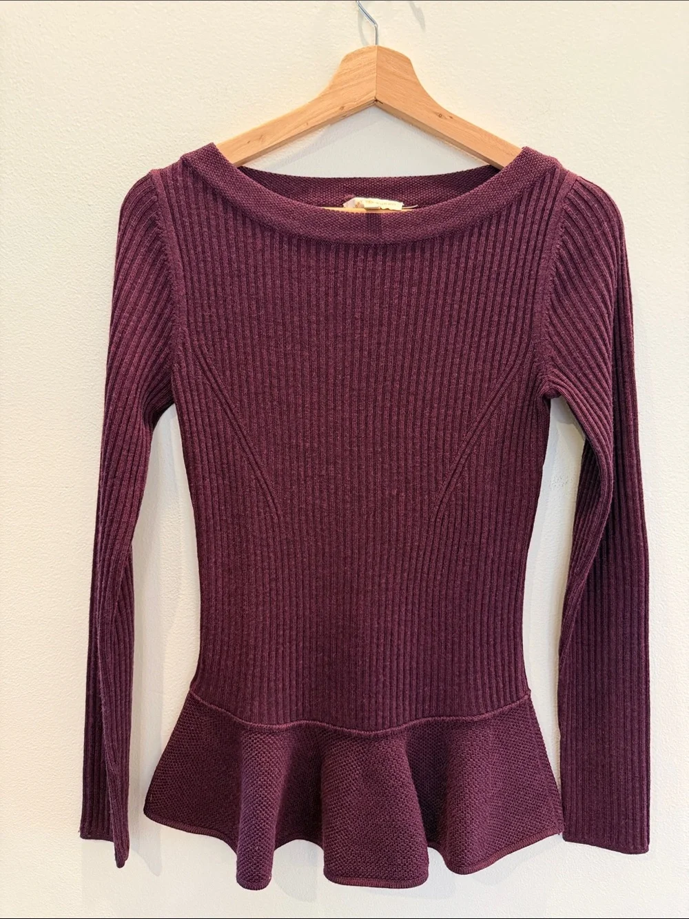 Tory Burch Ramona Peplum 100% Merino Wool Ribbed Sweater - Plum / Burgundy
